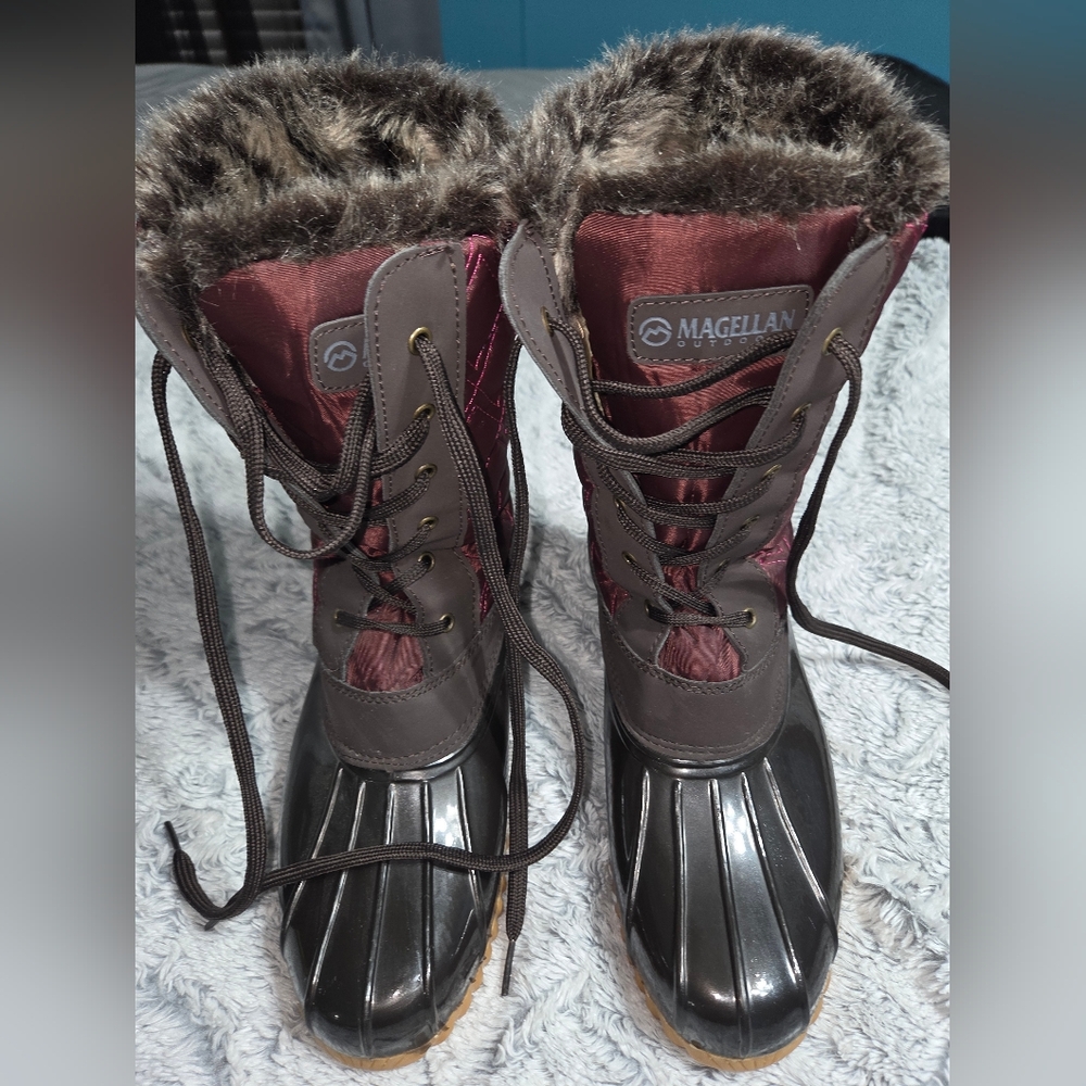 Magellan Outdoors Women's Brown and Burgundy Insulated Lace-Up Winter Boots